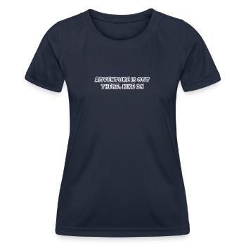 Randonnée - L’aventure est là-bas, la randonnée - T-shirt sport Femme - bleu marine - Devant - AI Model Female 172 light (172cm)
