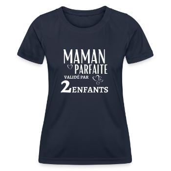 Maman parfaite validé par 2 enfants - T-shirt sport Femme - bleu marine - Devant - AI Model Female 172 light (172cm)