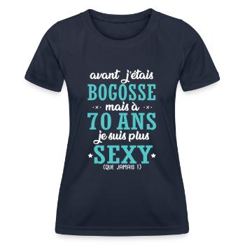 70 ans humour drôles anniversaire 70 ans - T-shirt sport Femme - bleu marine - Devant - AI Model Female 172 light (172cm)