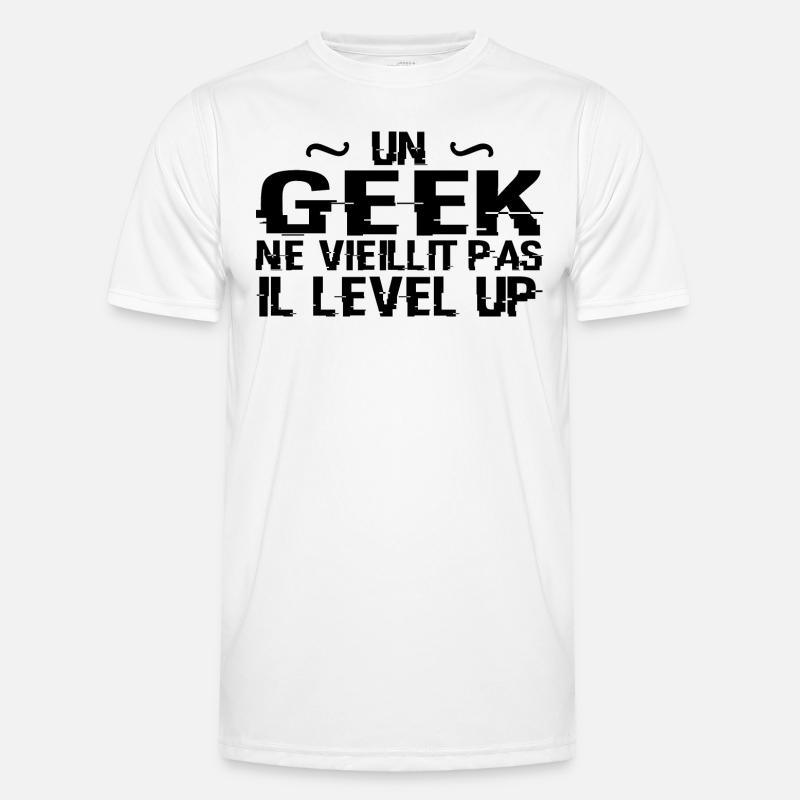 A geek doesn't get old he level up Men's Functional T-Shirt