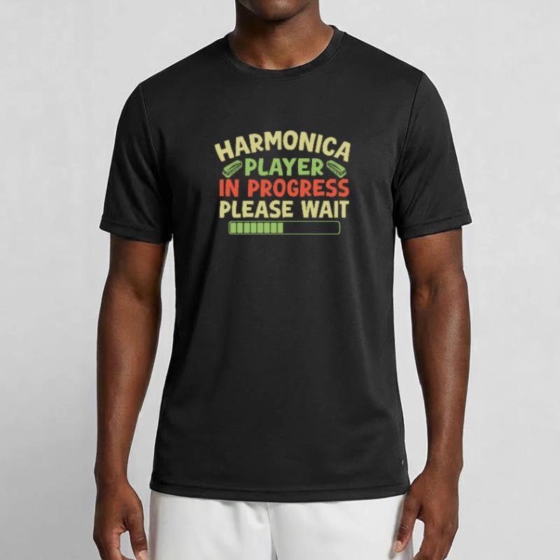 Funny Harmonica Player In Progress Harmonica Männer Funktions-T-Shirt