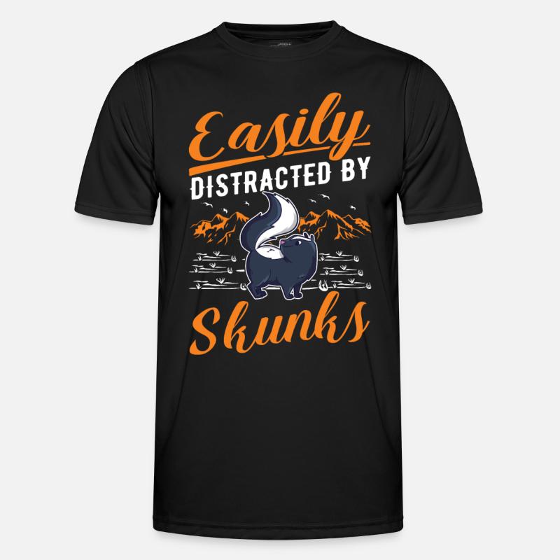 Easily distracted by Skunks Stinktier - Männer Funktions-T-Shirt - Schwarz
