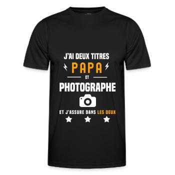 j'ai deux titres papa et photographe père photo - T-shirt sport Homme - noir - Devant - AI Model Male 178 dark (178cm)