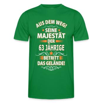 63 JÄHRIGE - Männer Funktions-T-Shirt - Kelly Green - Vorne - AI Model Male 178 dark (178cm)