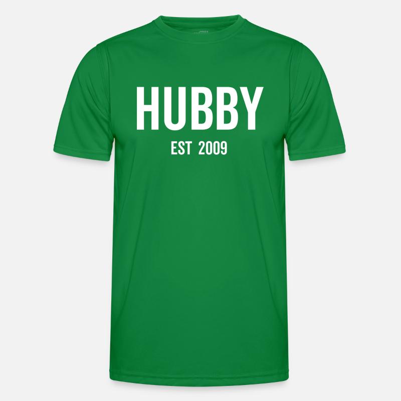 Hubby Est 2009 Männer Funktions-T-Shirt