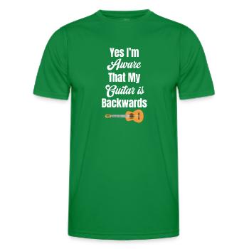 Ja, Ich Bin Mir Bewusst, Dass Meine Gitarre - Männer Funktions-T-Shirt - Kelly Green - Vorne - AI Model Male 178 dark (178cm)