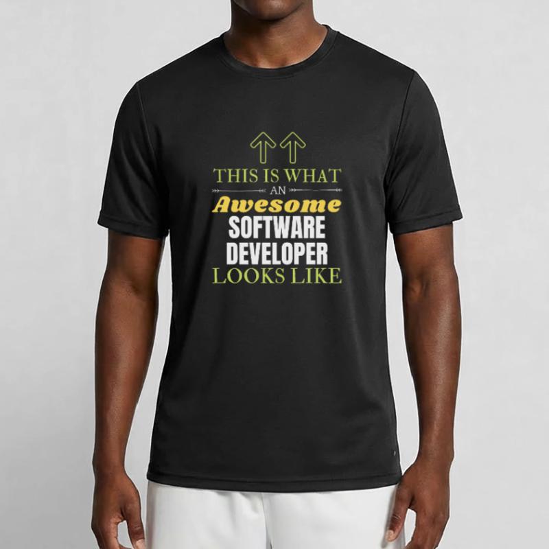 This is What an Awesome Software Developer Looks L Men's Functional T-Shirt