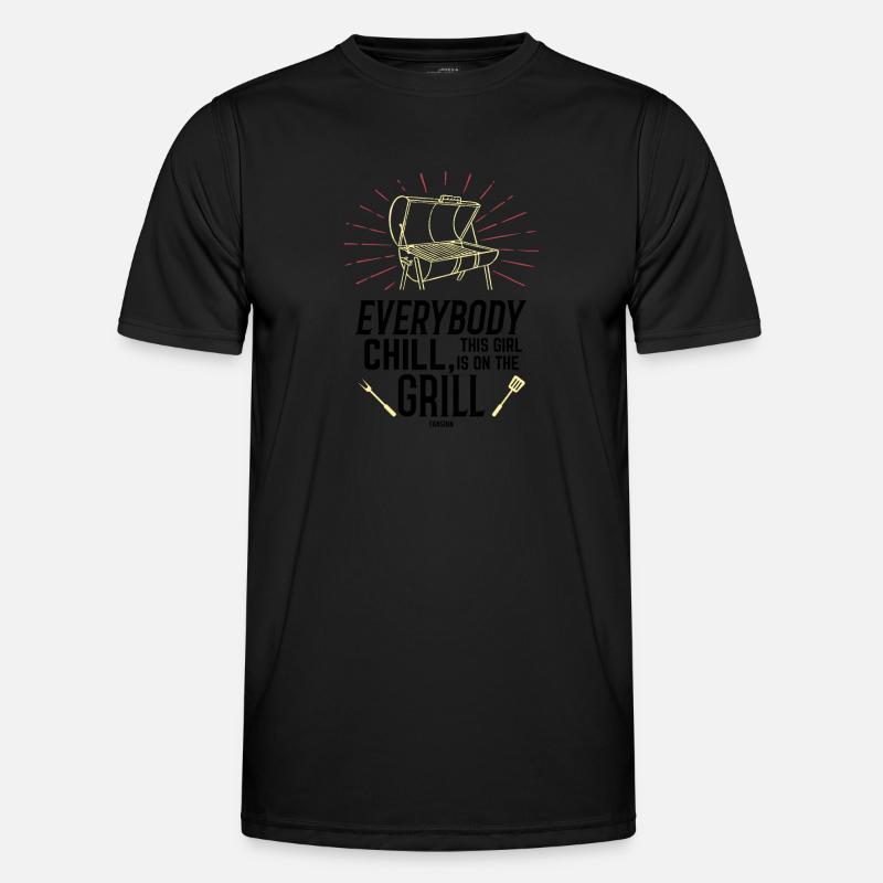 Frau steht am Grill - Männer Funktions-T-Shirt - Schwarz