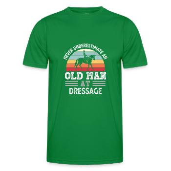 Alter Mann bei der Dressur Vatertag lustiges Geschenk - Männer Funktions-T-Shirt - Kelly Green - Vorne - AI Model Male 178 dark (178cm)