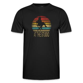 At The Studio Film Director Movies Retro Vintage - Männer Funktions-T-Shirt - Schwarz - Vorne - AI Model Male 178 dark (178cm)