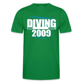 Taucher Geburtstag - Diving since August 2009 - Männer Funktions-T-Shirt - Kelly Green - Vorne - AI Model Male 178 dark (178cm)