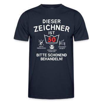Ce dessinateur a 50 ans. - T-shirt sport Homme - bleu marine - Devant - AI Model Male 178 dark (178cm)
