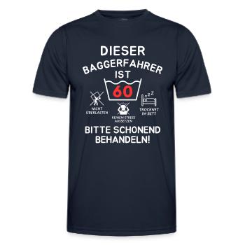 Ce conducteur de pelleteuse a 60 ans. - T-shirt sport Homme - bleu marine - Devant - AI Model Male 178 dark (178cm)
