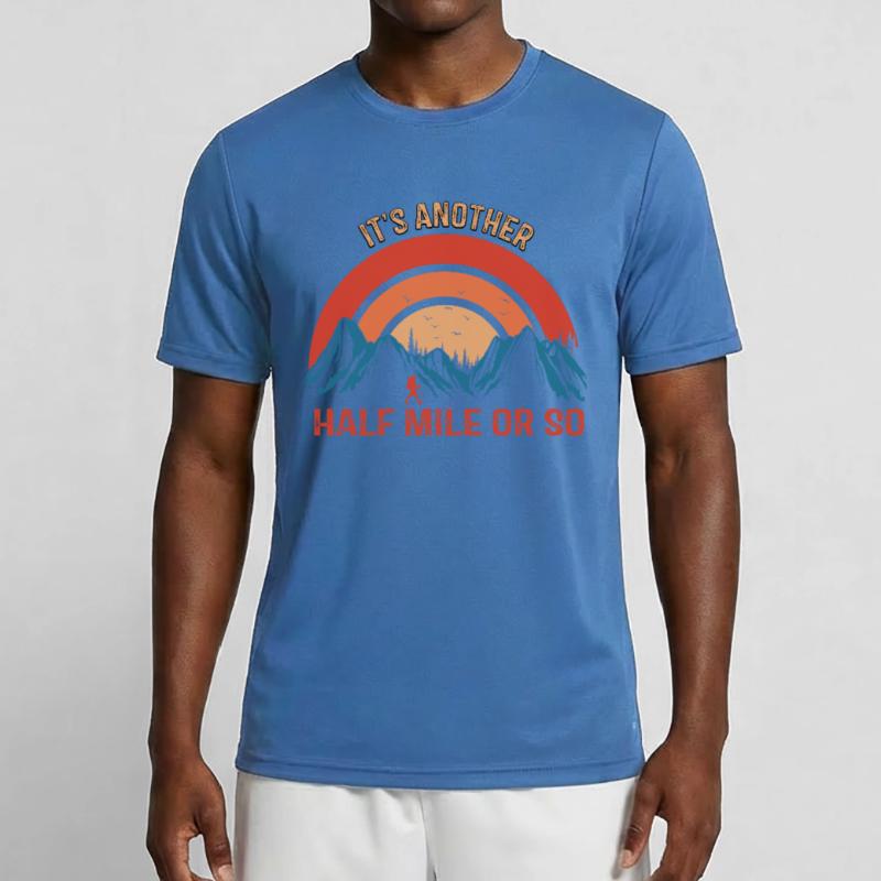 Eine weitere Meile oder so Berge Alpen Männer Funktions-T-Shirt