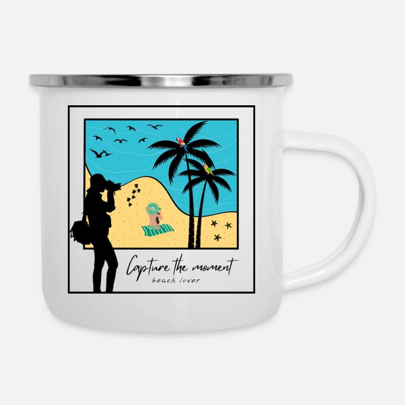 Fange den Moment ein, Strandliebhaber - Emaille-Tasse - Weiß