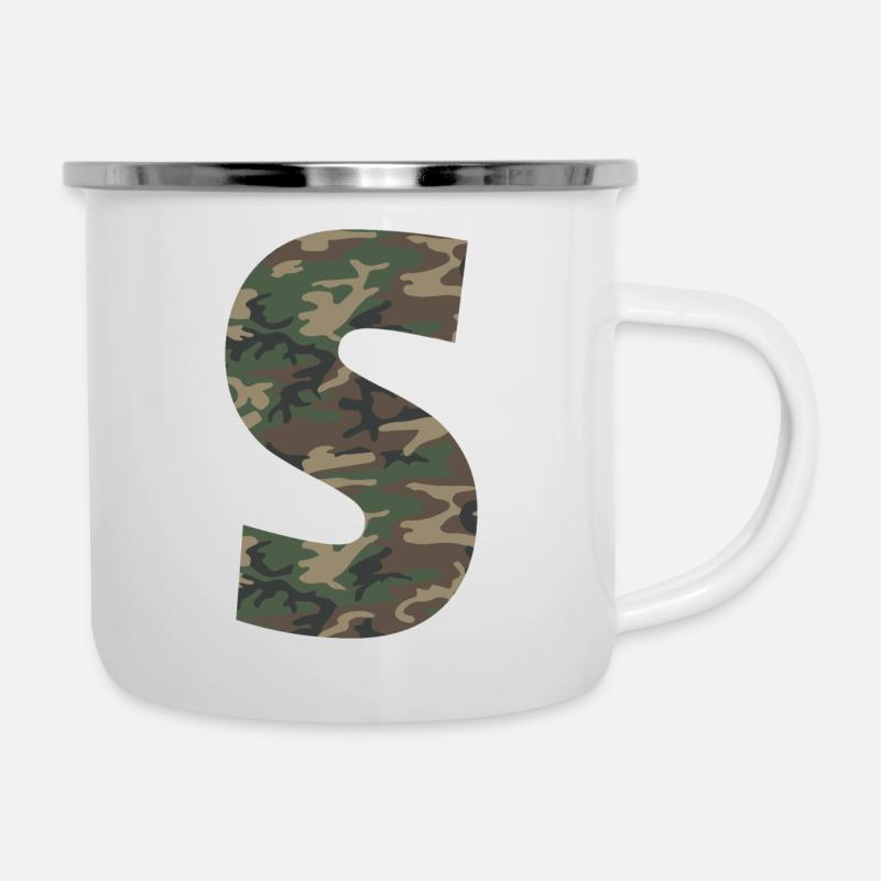 Lettre dure S dans le motif de camouflage! - Tasse émaillée - blanc