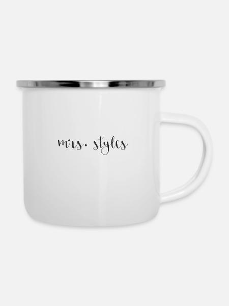 Frau. Stile - Emaille-Tasse - Weiß