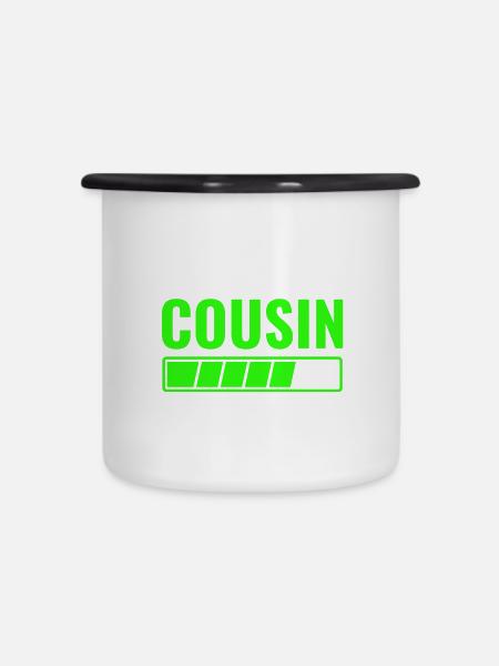 Zukünftiger Cousin, bitte warten - Emaille-Tasse - Weiß/Schwarz