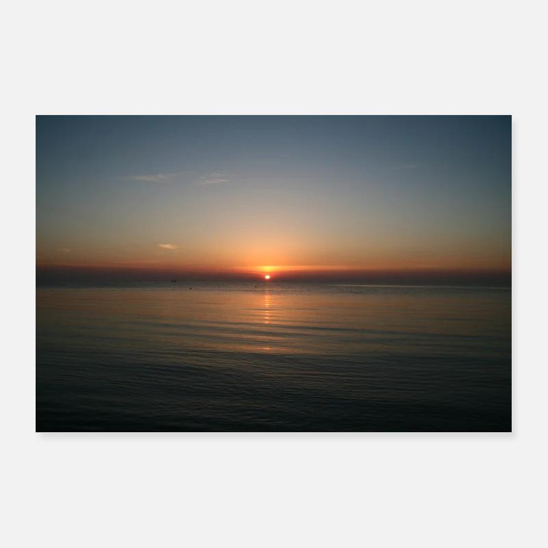 LEVER DU SOLEIL SUR LA MER MÉDITERRANÉE Poster 90 x 60 cm