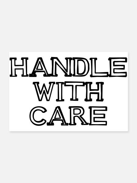 HANDLE WITH CARE Schriftzug handgezeichnet - Poster 90x60 cm - Weiß - Vorne