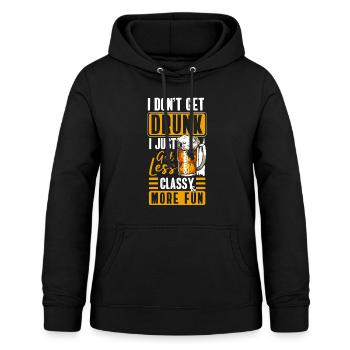 Les alcooliques célèbrent la fin de semaine - Sweat à capuche Femme - noir - Devant - AI Model Female 172 light (172cm)