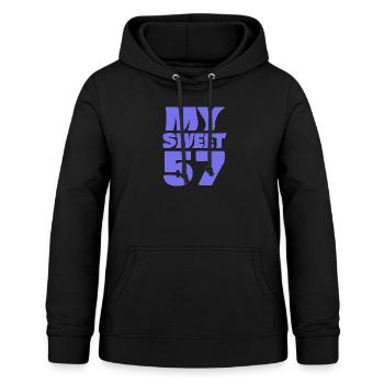 Alter 57 - Frauen Hoodie - Schwarz - Vorne - AI Model Female 172 light (172cm)