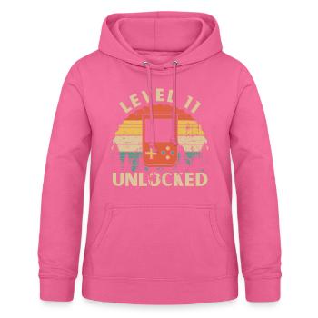 Level 11 freigeschaltet - Frauen Hoodie - Pink - Vorne - AI Model Female 172 light (172cm)