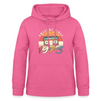 Februar 1973 Retro - Frauen Hoodie - Pink - Vorne - AI Model Female 172 light (172cm)