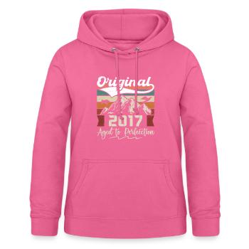 2017 - Geschenk geboren im Jahr 2017 - Frauen Hoodie - Pink - Vorne - AI Model Female 172 light (172cm)