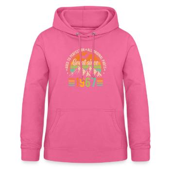 1967 - Ein Legendäres Jahr - Frauen Hoodie - Pink - Vorne - AI Model Female 172 light (172cm)