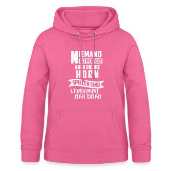 Blasmusik | Musikverein | Geschenk Musiker - Frauen Hoodie - Pink - Vorne - AI Model Female 172 light (172cm)