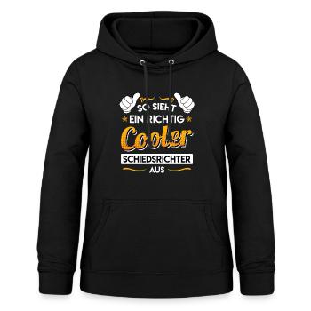 So sieht ein richtig cooler Schiedsrichter aus - Frauen Hoodie - Schwarz - Vorne - AI Model Female 172 light (172cm)