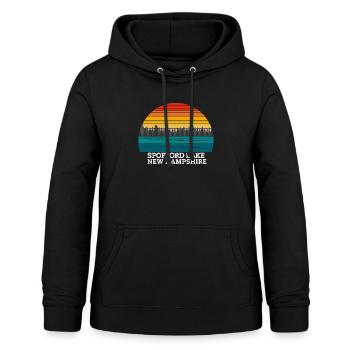 Spofford Lake New Hampshire - Frauen Hoodie - Schwarz - Vorne - AI Model Female 172 light (172cm)