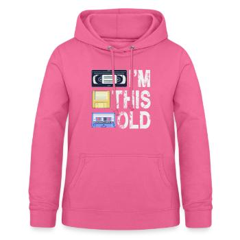 Ich bin so alt - Frauen Hoodie - Pink - Vorne - AI Model Female 172 light (172cm)