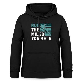 26. 2 Marathonläufer Lustiger Marathon Zitat - Frauen Hoodie - Schwarz - Vorne - AI Model Female 172 light (172cm)