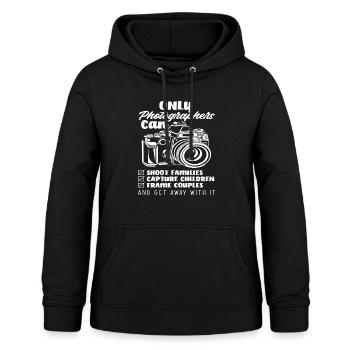 Fotograf - Frauen Hoodie - Schwarz - Vorne - AI Model Female 172 light (172cm)