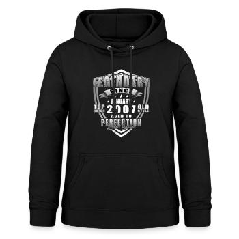 Geburtstag Januar 2007 - Geschenk Januar 2007 - Frauen Hoodie - Schwarz - Vorne - AI Model Female 172 light (172cm)