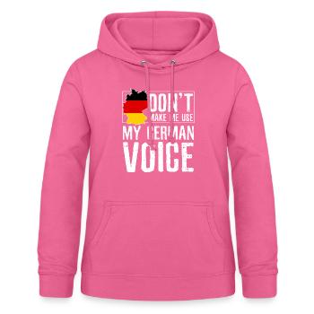 Deutsche Stimme - Frauen Hoodie - Pink - Vorne - AI Model Female 172 light (172cm)