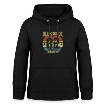 September 1982 - Birthday in September Oldschool - Women's Hoodie - black - Front - AI Model Female 172 light (172cm)