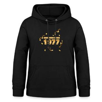 Jahr 1977 - Frauen Hoodie - Schwarz - Vorne - AI Model Female 172 light (172cm)