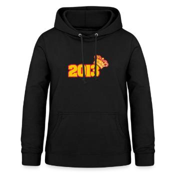 2013 - Frauen Hoodie - Schwarz - Vorne - AI Model Female 172 light (172cm)