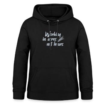 Landwirtschaft - Frauen Hoodie - Schwarz - Vorne - AI Model Female 172 light (172cm)