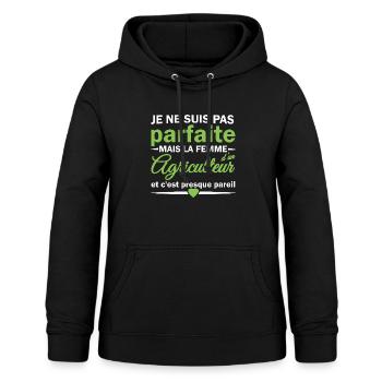 Pas parfaite mais la femme d'un Agriculteur - Sweat à capuche Femme - noir - Devant - AI Model Female 172 light (172cm)
