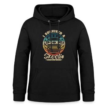 Camping Bus Spruch für einen Skoolie Tüftler - Frauen Hoodie - Schwarz - Vorne - AI Model Female 172 light (172cm)