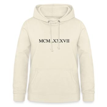 1987 - Frauen Hoodie - Vanille-Milchshake - Vorne - AI Model Female 172 light (172cm)