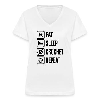 Eat Sleep Crochet Repeat - T-shirt med V-ringning dam - vit - Fram - Lela (165cm)