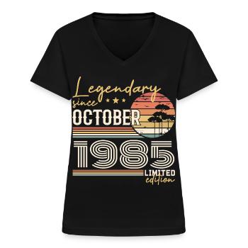 Oktober 1985 Geschenk - Genial seit Oktober 1985 - Frauen-T-Shirt mit V-Ausschnitt - Schwarz - Vorne - Lela (165cm)