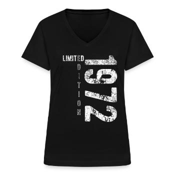 Limited Edition 1972 Geburtstag Jahrgang 1972 - Frauen-T-Shirt mit V-Ausschnitt - Schwarz - Vorne - Lela (165cm)