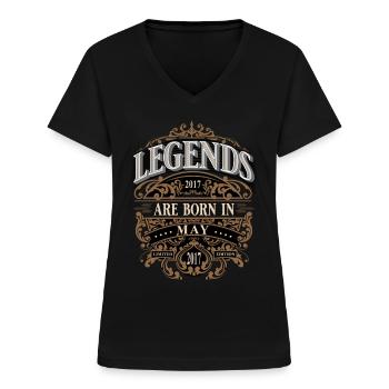 2017 Mai Geboren Geburtstag Geburtsjahr - Frauen-T-Shirt mit V-Ausschnitt - Schwarz - Vorne - Lela (165cm)