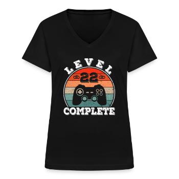 22e huwelijksverjaardag 22 jaar huwelijk getrouwde gamer - Vrouwen T-shirt met V-hals - zwart - Voor - Lela (165cm)